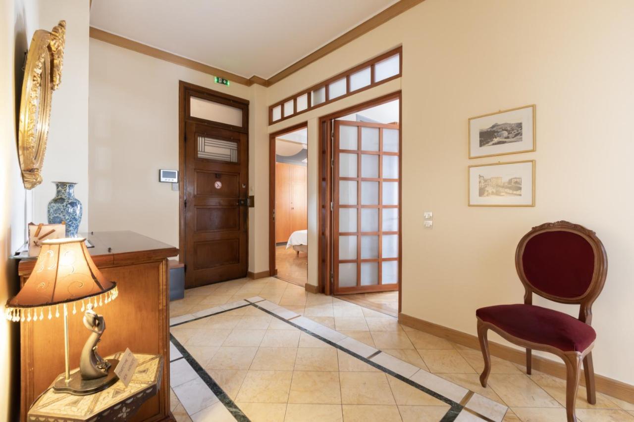 Ideal 4 Bdr Apartment In Plaka For 10! Афины Экстерьер фото