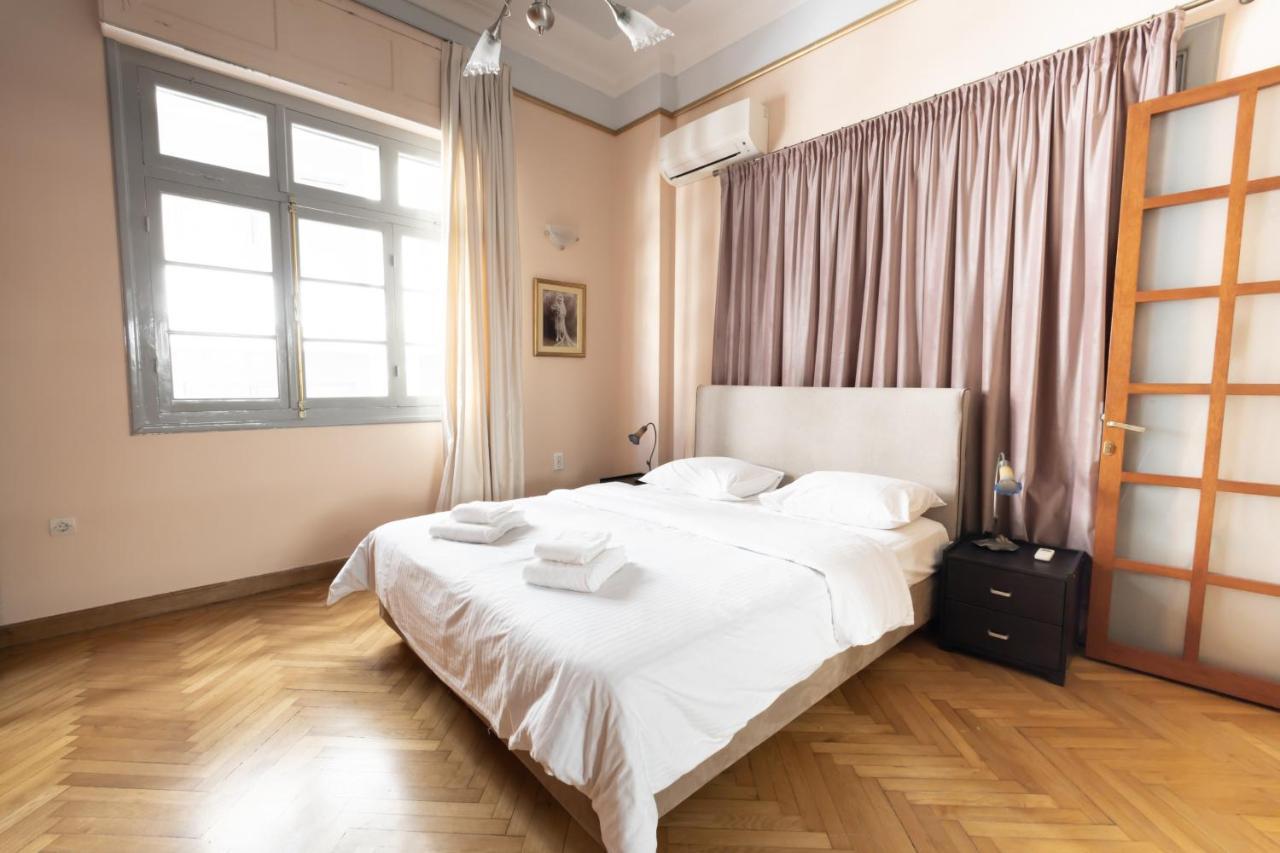 Ideal 4 Bdr Apartment In Plaka For 10! Афины Экстерьер фото